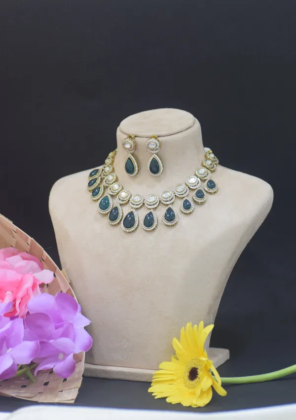 Blue_Brass_Necklace_Set_For_Women
